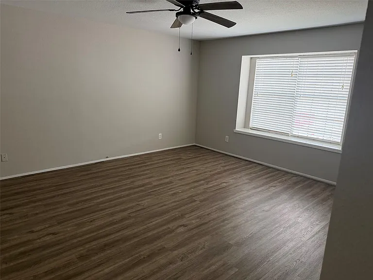 4444 Victory Dr #1208 — Photo 9