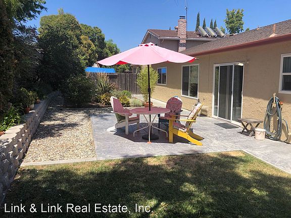 4th image of 279 Millbrook Way
