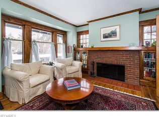 1812 Middlehurst Rd, Cleveland Heights, OH 44118