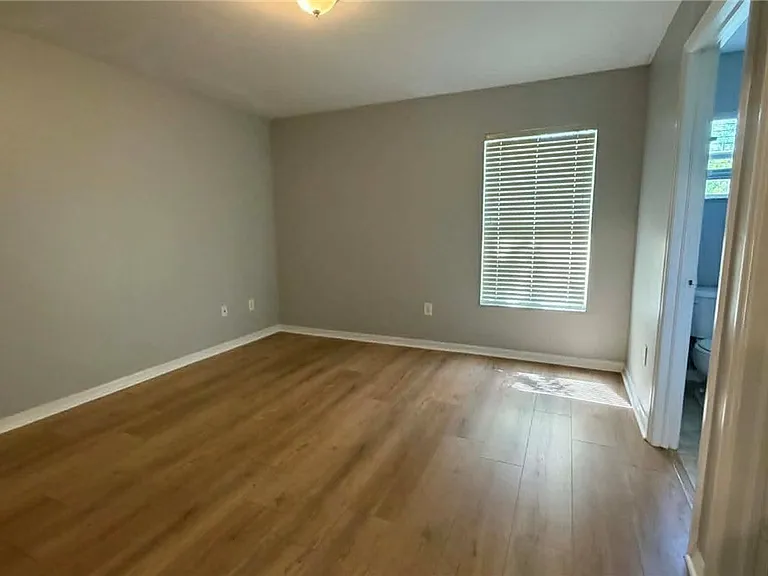 4444 29th St SW — Photo 12