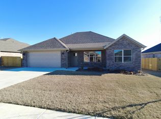 998 Madden St, Springdale, AR 72762