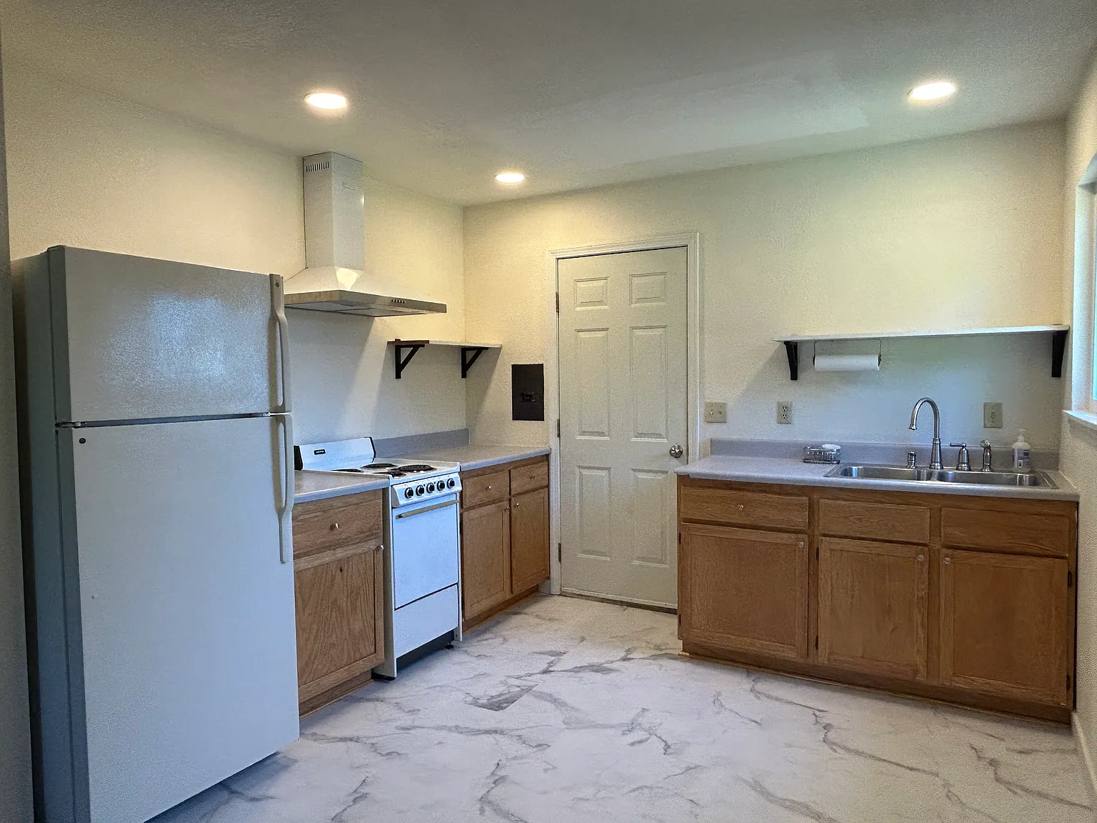 7307 Yarrow Way — Photo 1