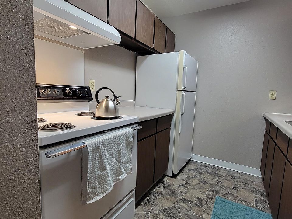 Liberty Lights Apartments A 1627 7th St N Wahpeton ND Zillow