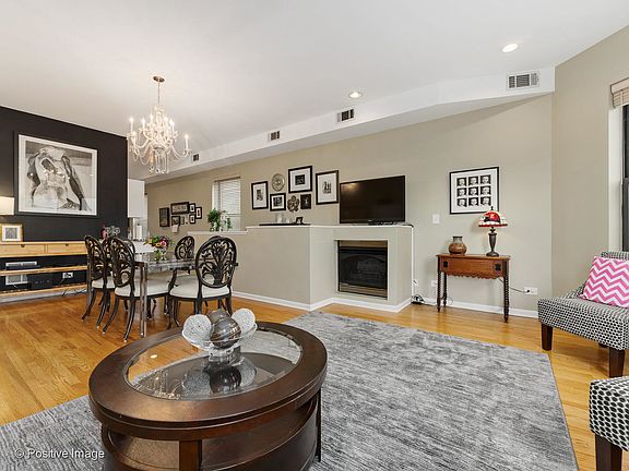 5th image of 1712 W Wilson Ave APT 1E