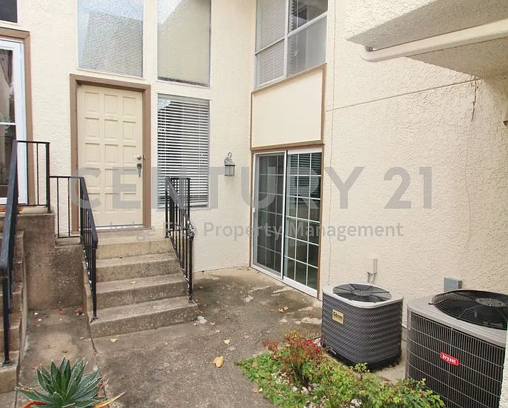 6110 Spyglass Ln — Photo 2