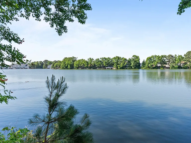 5509 Bulls Bay Dr #1 — Photo 33