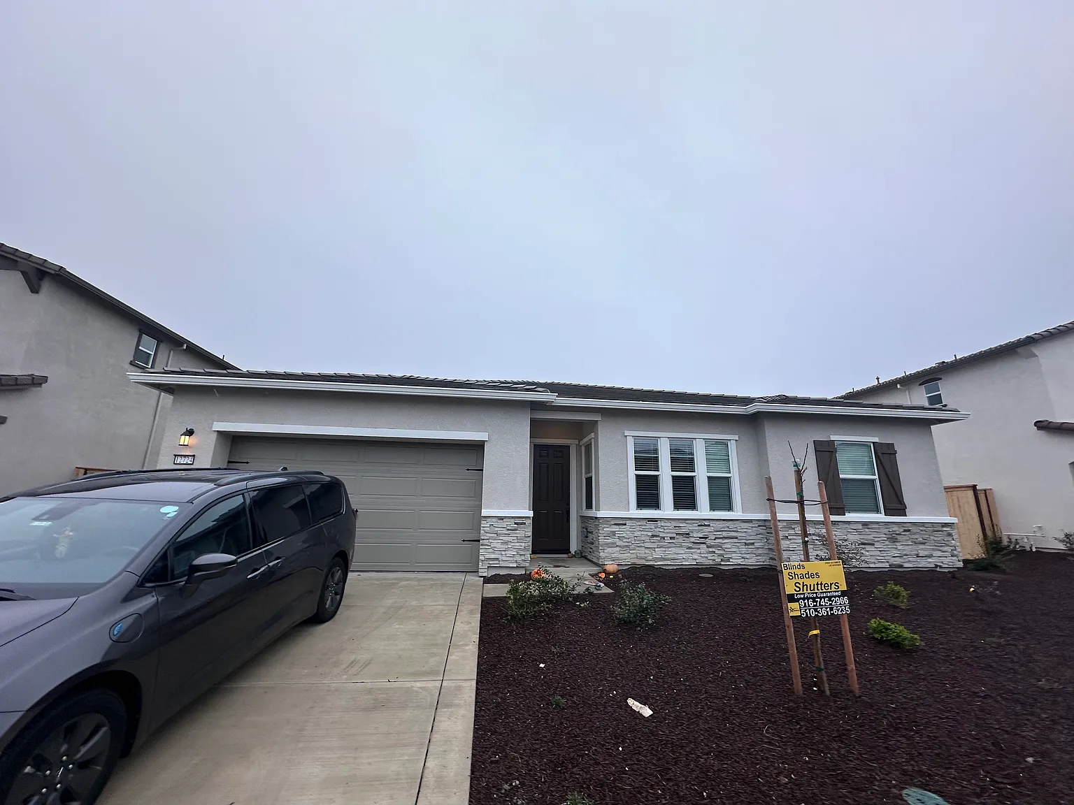 4 bed, 2.5 bath, 2500 sqft, $2,990 — Photo 1