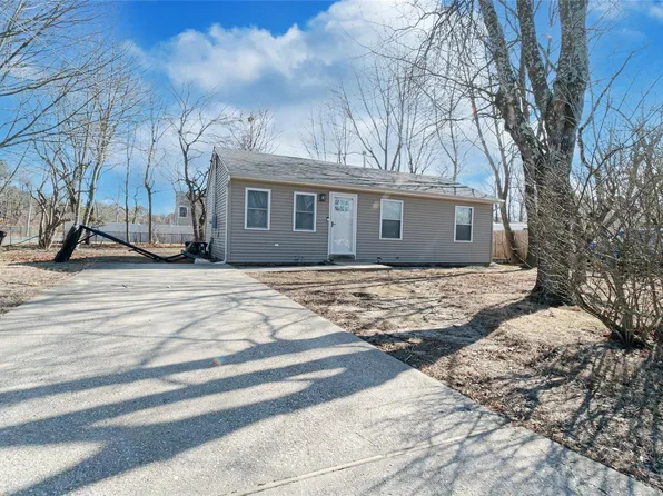 761 Provost Avenue, Bellport, NY 11713