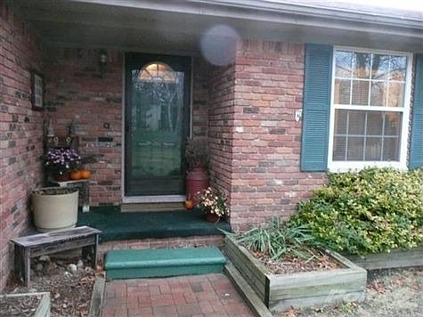 2nd image of 4962 Iroquois Blvd