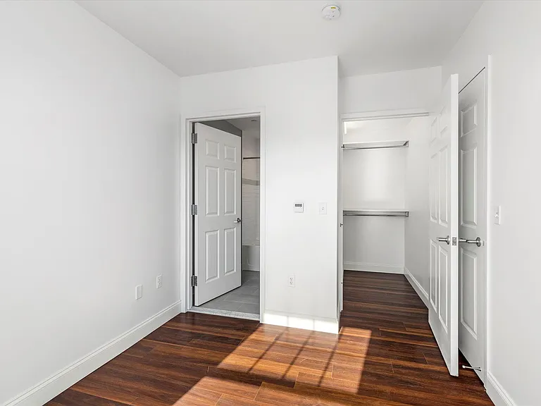 3100 Bergenline Ave #308 — Photo 8