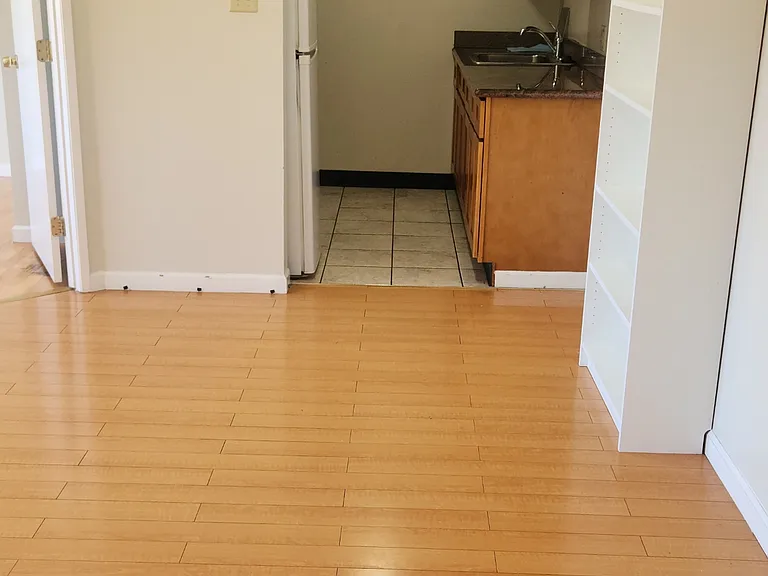 2740 College Ave #305 — Photo 13