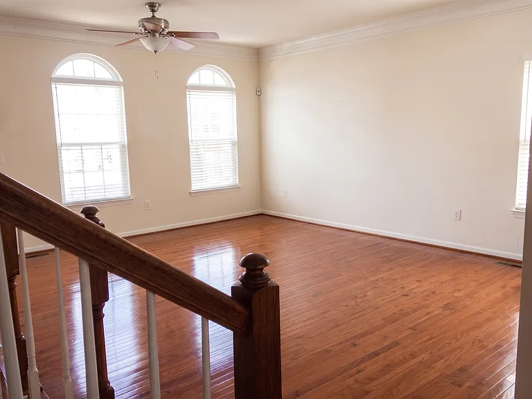 4255 Talmadge Cir — Photo 24