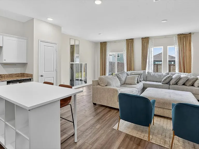 14755 Maple Ter — Photo 10