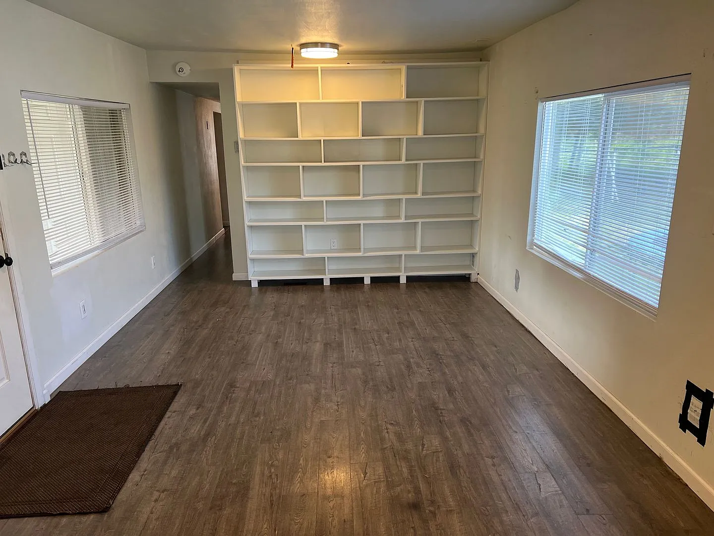 3 bedroom in Dimond Estates — Photo 2