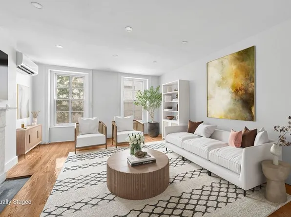 105 Saint Felix Street image 9 of 12