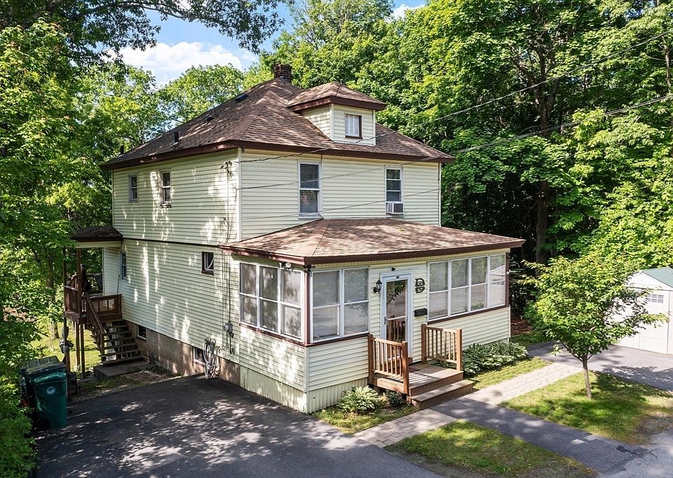 1st image of 113 Simonds St
