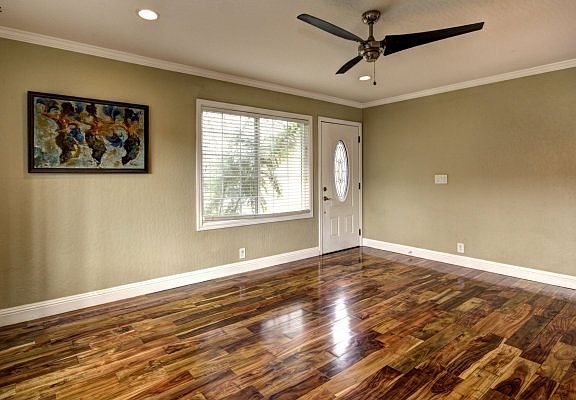 4th image of 322 Endmoor Ct