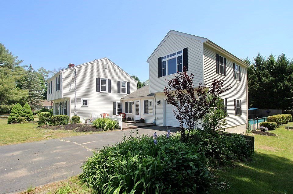 74 Vernon St, Bridgewater, MA 02324 Zillow