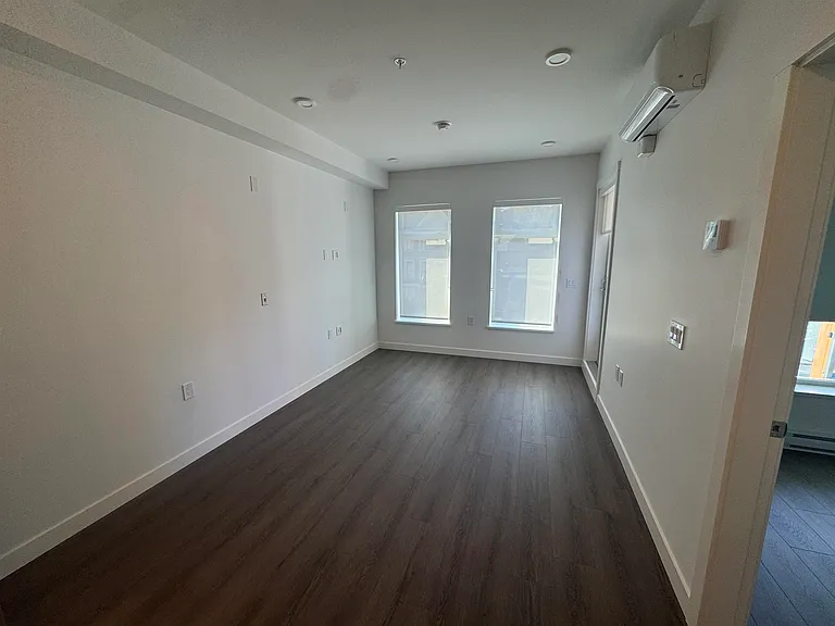 82 1st St #30X — Photo 7