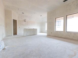 10333 SW 56th St, Mustang, OK 73064