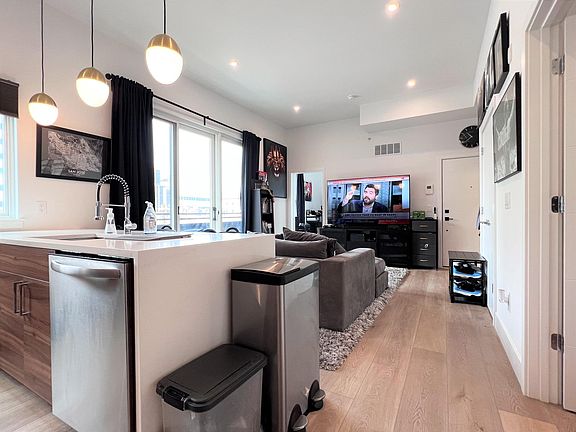 5th image of 1503 Brandywine St #401