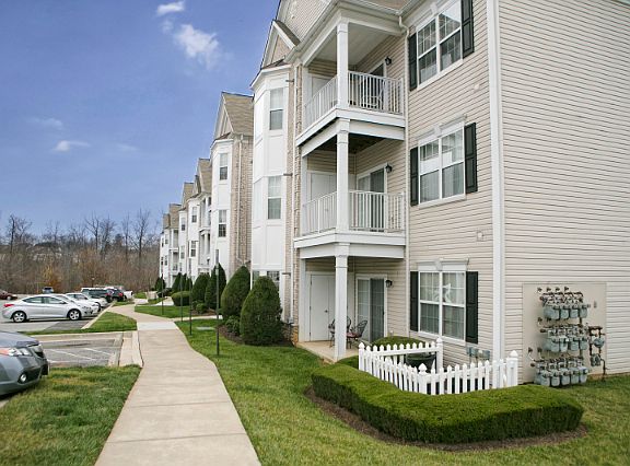 3rd image of 407 Aggies Cir Unit 7