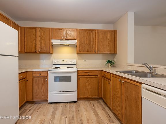 5th image of 1911 Silverstone Dr #1911