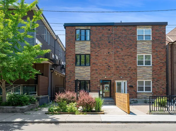 62 Lippincott St #3, Toronto, ON M5T 2R5