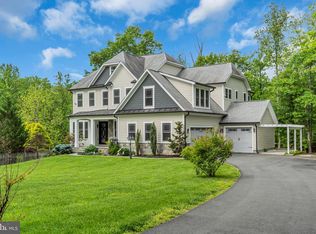 6248 Woodfair Dr, Fairfax Station, VA 22039