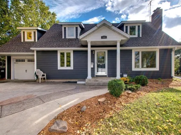 102 9th St E #A, Northfield, MN 55057