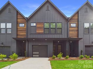 2641 Ravencroft Dr #2B, Charlotte, NC 28208