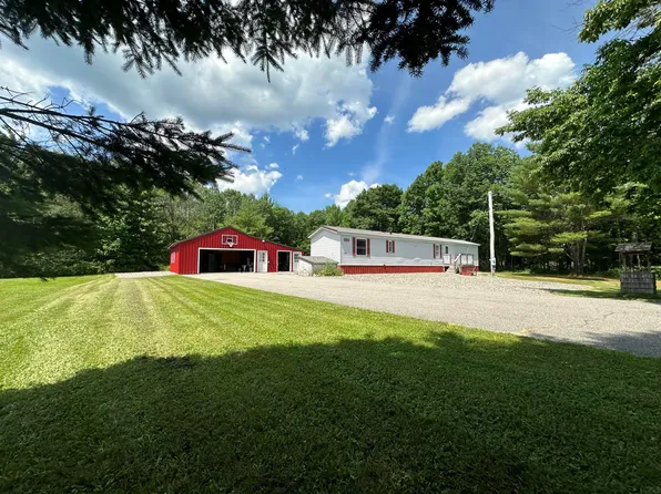 639 Ledge Hill Road, Corinth, ME 04427