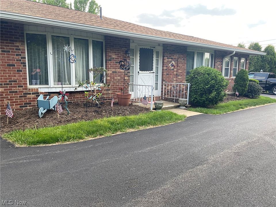 1st image of 931 Canterbury Ln #B