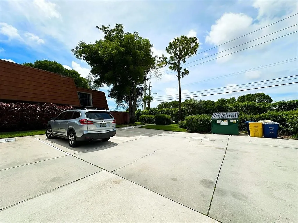 2 bed, 2.5 bath, 1288 sqft, $2,800 — Photo 3