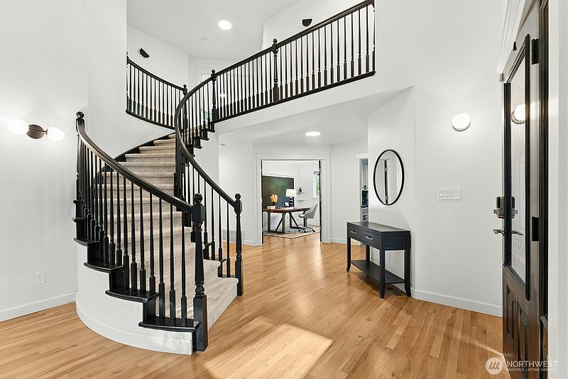 5th image of 2921 128th Street SE