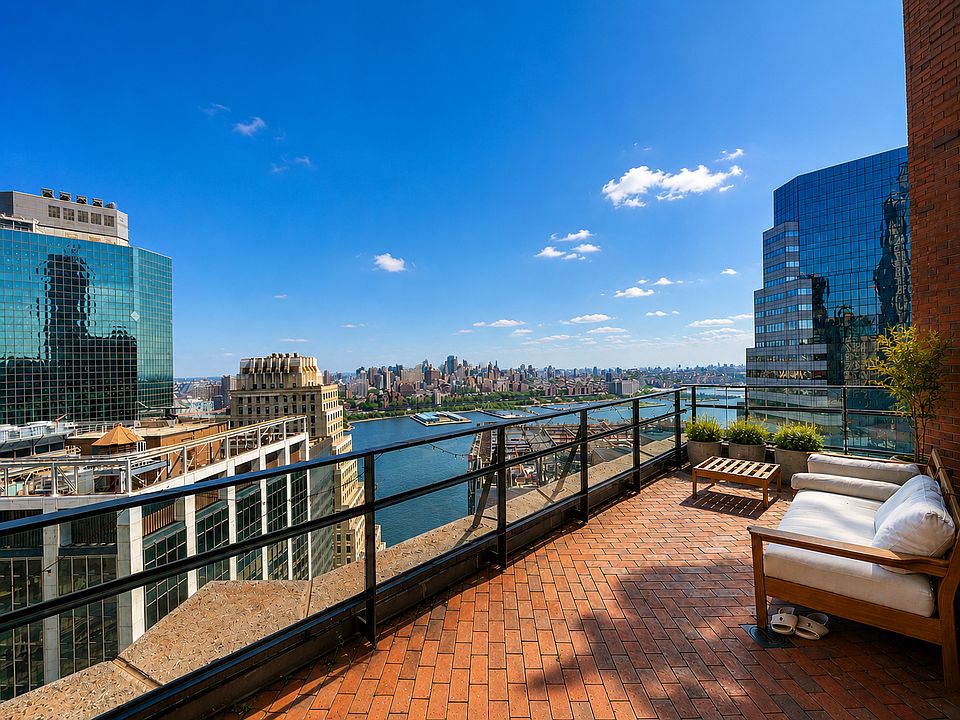 1st image of 75 Wall St APT 37O