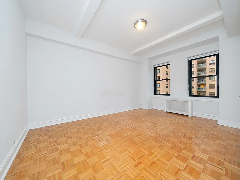 400 E 57th St #4K — Photo 6