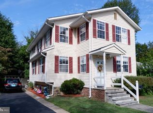 125 Oak Ln, Hightstown, NJ 08520