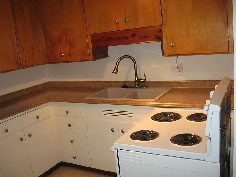 KITCHEN UNIT 2