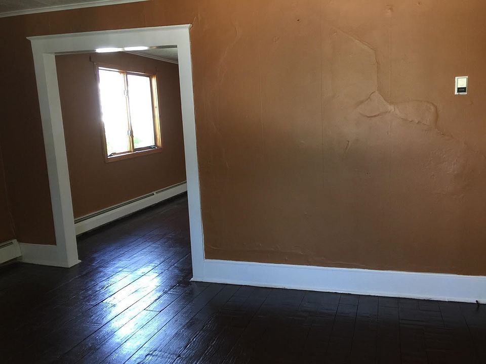 2nd image of 117 Park St