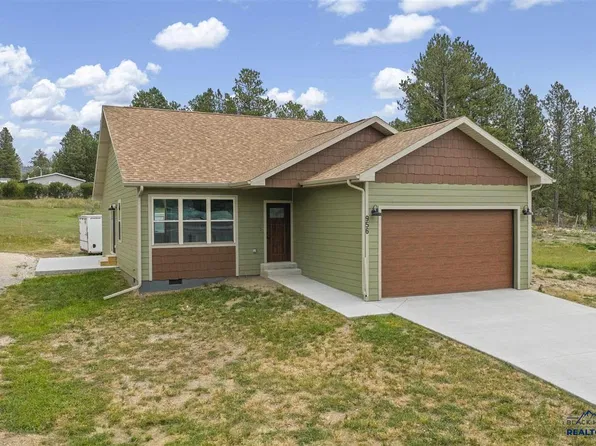956 Ponderosa St, Custer, SD 57730