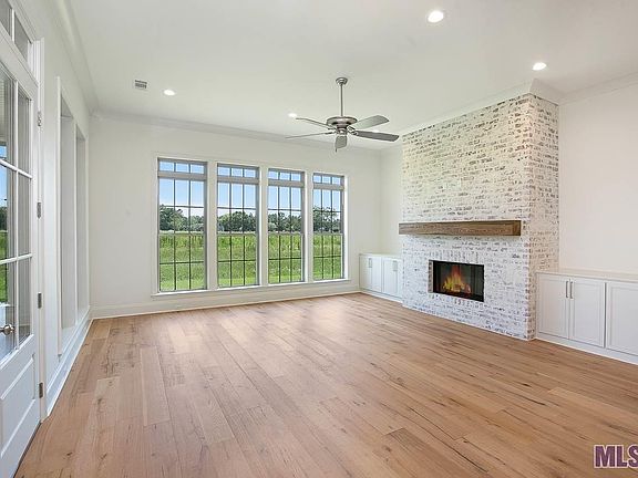 2nd image of 4853 Harborside Way