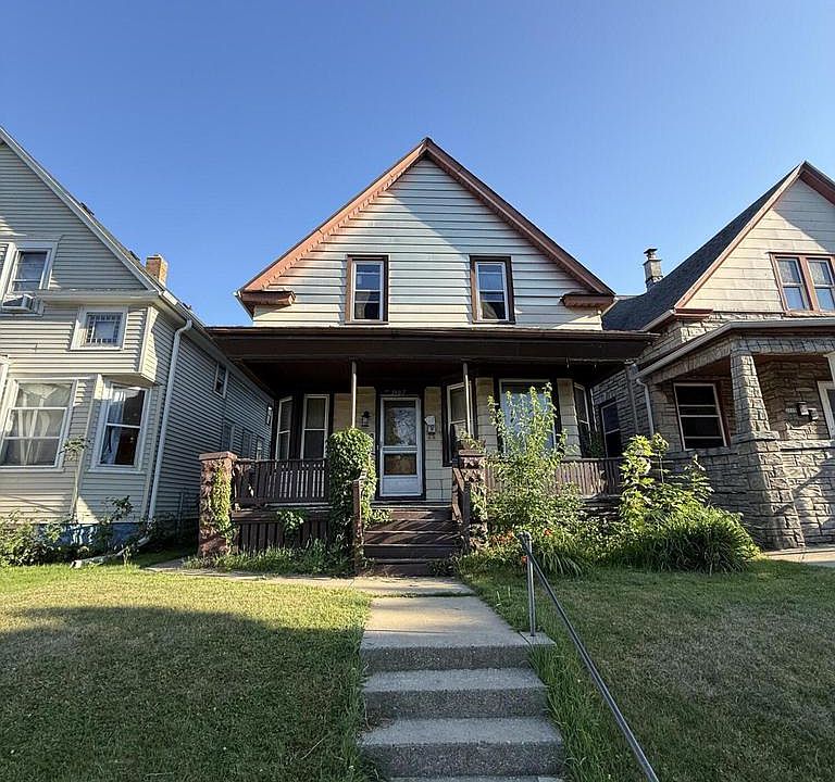 2nd image of 2607 W Grant STREET