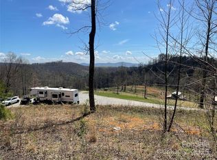 108 Blessed Valley Dr, Hendersonville, NC 28792