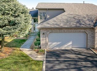 2 N Bay Rd, Palos Heights, IL 60463