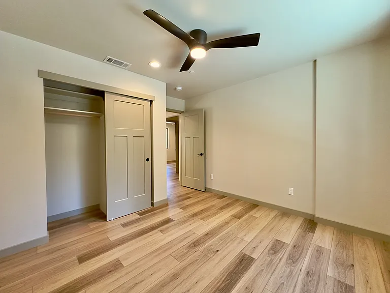871 Glorene Ave #B — Photo 19