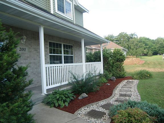 3rd image of 201 Lavina Dr