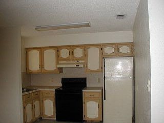 4th image of 2807 Ashley Dr