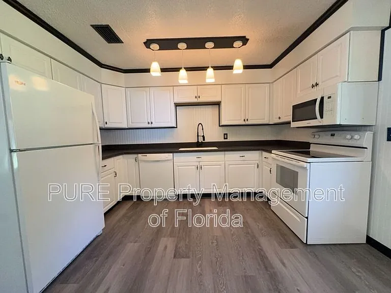 12300 SE 128th Ct — Photo 10