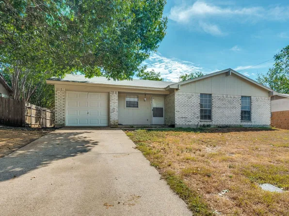 1211 Neptune Dr, Cedar Hill, TX 75104